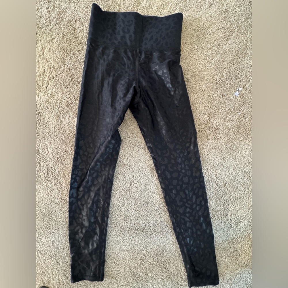 Carbon38 Black Shimmery Leggings with High-Rise Waistband